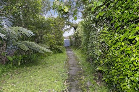 Photo of property in 63a Delhi Crescent, Khandallah, Wellington, 6035