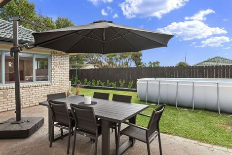 Photo of property in 11 Checkerberry Court, Henderson, Auckland, 0612