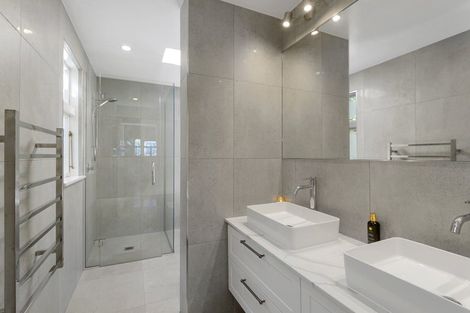 Photo of property in 316 Centaurus Road, Hillsborough, Christchurch, 8022