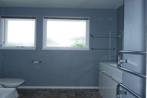 Photo of property in 4 Eros Place, North New Brighton, Christchurch, 8083