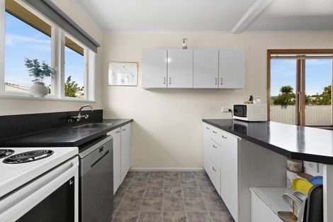 Photo of property in 6 Kauri Street, Taradale, Napier, 4112