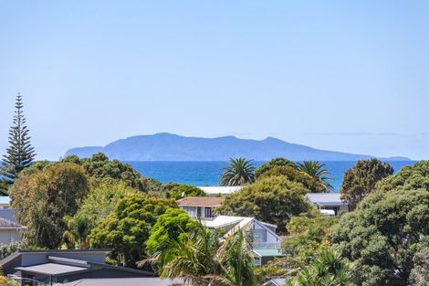 Photo of property in 18 Ross Place, Whiritoa, Whangamata, 3691