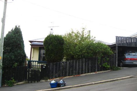 Photo of property in 15 Cole Street, Caversham, Dunedin, 9012