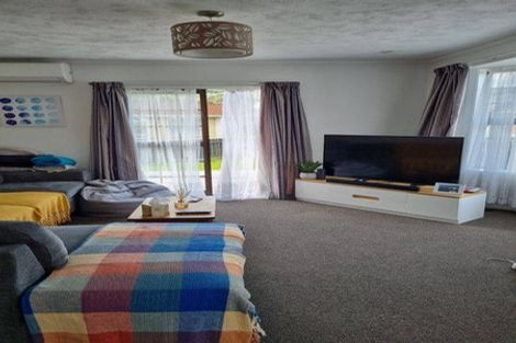 Photo of property in 342c Main Road, Tawa, Wellington, 5028