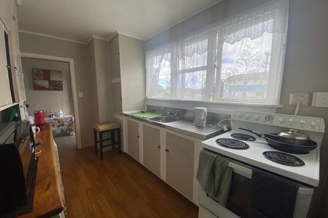 Photo of property in 10 Cheshire Street, Cannons Creek, Porirua, 5024