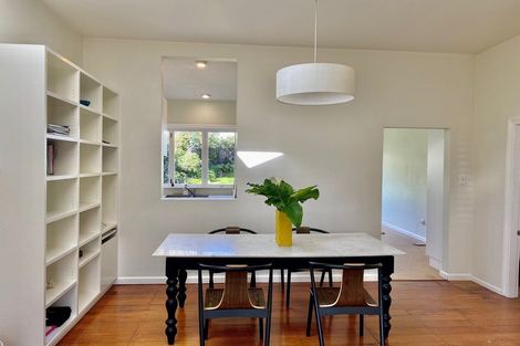 Photo of property in 10 Moir Street, Mount Victoria, Wellington, 6011