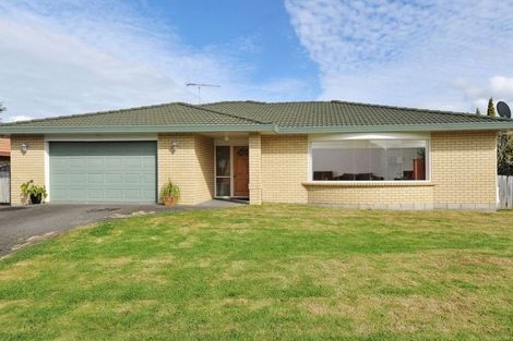 Photo of property in 12 Linicro Place, Wattle Downs, Auckland, 2103