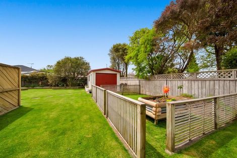 Photo of property in 9 Beech Place, Hawera, 4610