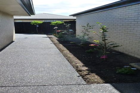 Photo of property in 4a Somerville Crescent, Aidanfield, Christchurch, 8025