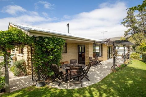 Photo of property in 123 Roxburgh Road East, Roxburgh East, Roxburgh, 9571