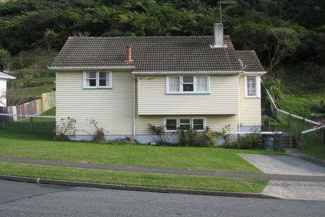 Photo of property in 71 Judd Crescent, Naenae, Lower Hutt, 5011