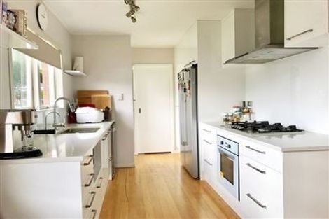 Photo of property in 21 Browns Avenue, Pakuranga, Auckland, 2010