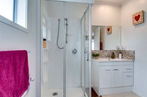 Photo of property in 1111b Karamu Road North, Mayfair, Hastings, 4122