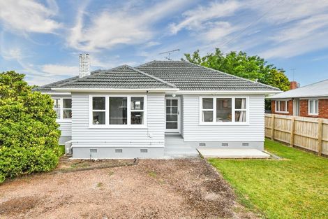 Photo of property in 1/45 Sutton Crescent, Papakura, 2110