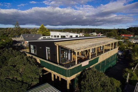 Photo of property in 6 Arataki Grove, Waitarere Beach, Levin, 5510