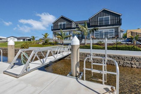 Photo of property in 13 Waitemata Drive, One Tree Point, 0118