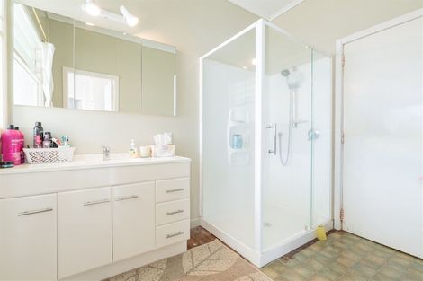 Photo of property in 2/31 Wintere Road, Papatoetoe, Auckland, 2025