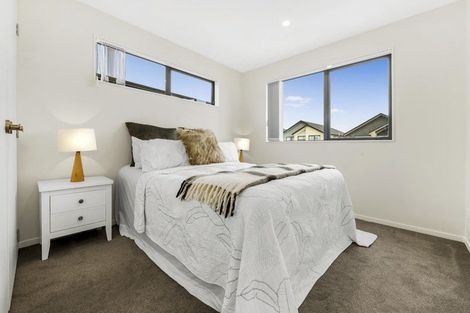 Photo of property in 11 Puruatanga Drive, Flat Bush, Auckland, 2019