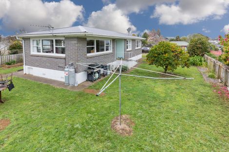 Photo of property in 1 Bella Villa Drive, Waiuku, 2123