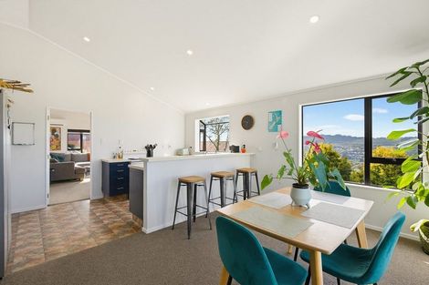 Photo of property in 10 Peter Button Place, Johnsonville, Wellington, 6037