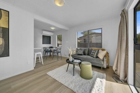 Photo of property in 2/40 Rosella Road, Mangere East, Auckland, 2024