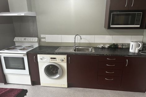 Photo of property in 18 Carlton Terrace, Westown, New Plymouth, 4310