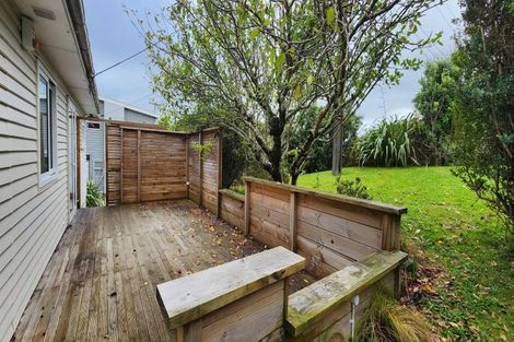 Photo of property in 33 Tawa Terrace, Tawa, Wellington, 5028