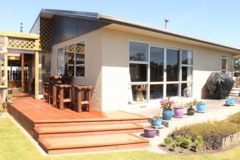 Photo of property in 2 Martin Place, Carters Beach, Westport, 7825