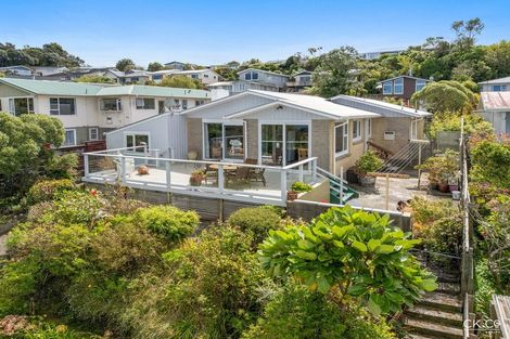 Photo of property in 21 Acacia Avenue, Maungaraki, Lower Hutt, 5010