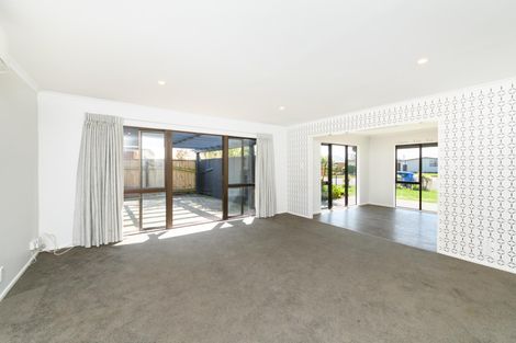 Photo of property in 20 Colonial Place, Kelvin Grove, Palmerston North, 4414