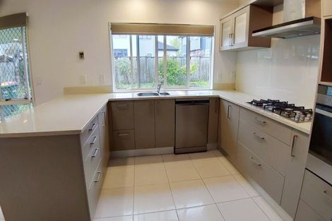 Photo of property in 18 Lake Drive, Karaka, Papakura, 2113