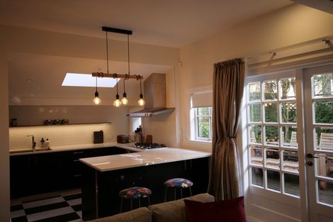 Photo of property in 6 Brougham Street, Mount Victoria, Wellington, 6011