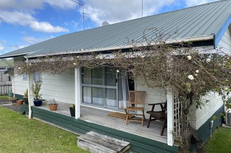 Photo of property in 77 Lake Crescent, Hamilton Lake, Hamilton, 3204