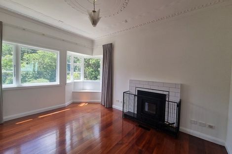 Photo of property in 41 Farm Road, Northland, Wellington, 6012