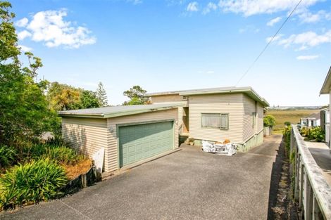 Photo of property in 41 Seaside Avenue, Waterview, Auckland, 1026