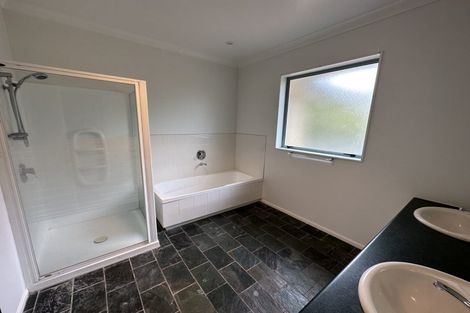 Photo of property in 21 Polo Prince Drive, Totara Park, Manurewa, 2576