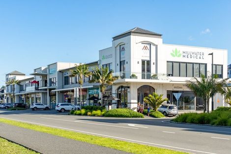 Photo of property in 8 Odlin Lane, Red Beach, 0932