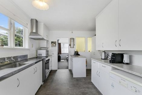 Photo of property in 83 Wellington Road, Wainuiomata, Lower Hutt, 5014