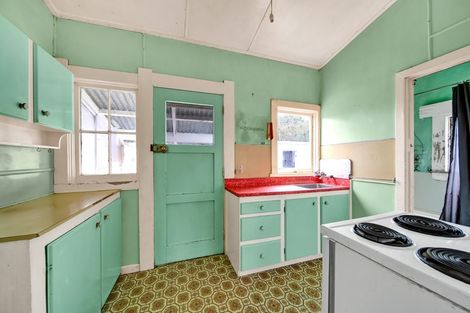 Photo of property in 5 Argyle Street, Hawera, 4610