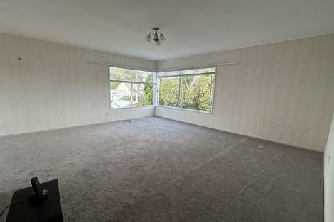 Photo of property in 2/26 James Evans Drive, Northcote, Auckland, 0627