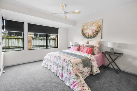 Photo of property in 16 Crannich Place, Wattle Downs, Auckland, 2103