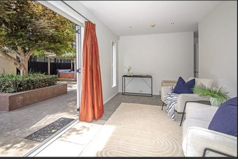 Photo of property in 2/11 Mclellan Place, Ilam, Christchurch, 8041