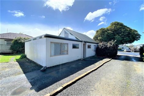 Photo of property in 21a Cadman Street, Dannevirke, 4930