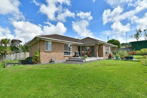 Photo of property in 31 Cabeleigh Drive, Helensville, 0800