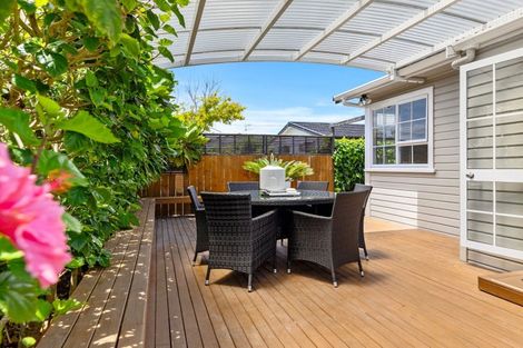 Photo of property in 31 Percy Road, Papamoa Beach, Papamoa, 3118