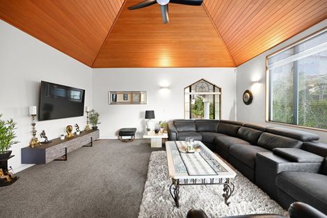 Photo of property in 2 Minchin Crescent, St Andrews, Hamilton, 3200