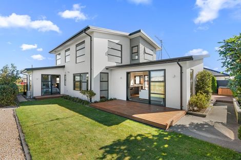Photo of property in 33 Little Gem Road, Hornby, Christchurch, 8025