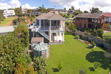 Photo of property in 150 Pacific Parade, Army Bay, Whangaparaoa, 0930