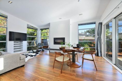 Photo of property in 7 Wicklam Lane, Greenhithe, Auckland, 0632