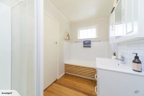 Photo of property in 22 Akaroa Avenue, Awapuni, Palmerston North, 4412